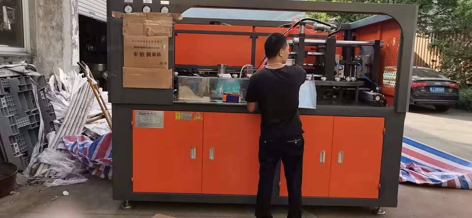 臺輝吹瓶機在吹瓶過程中遇到的這幾個問題，你遇到過嗎？